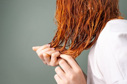 You are currently viewing Why Sleeping With Wet Hair Feels “Off”: A Vata Perspective