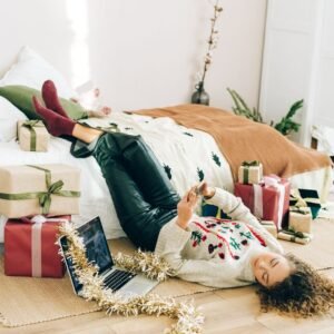 How to Calm a Racing Mind: Managing Seasonal Stress and Dietary Triggers