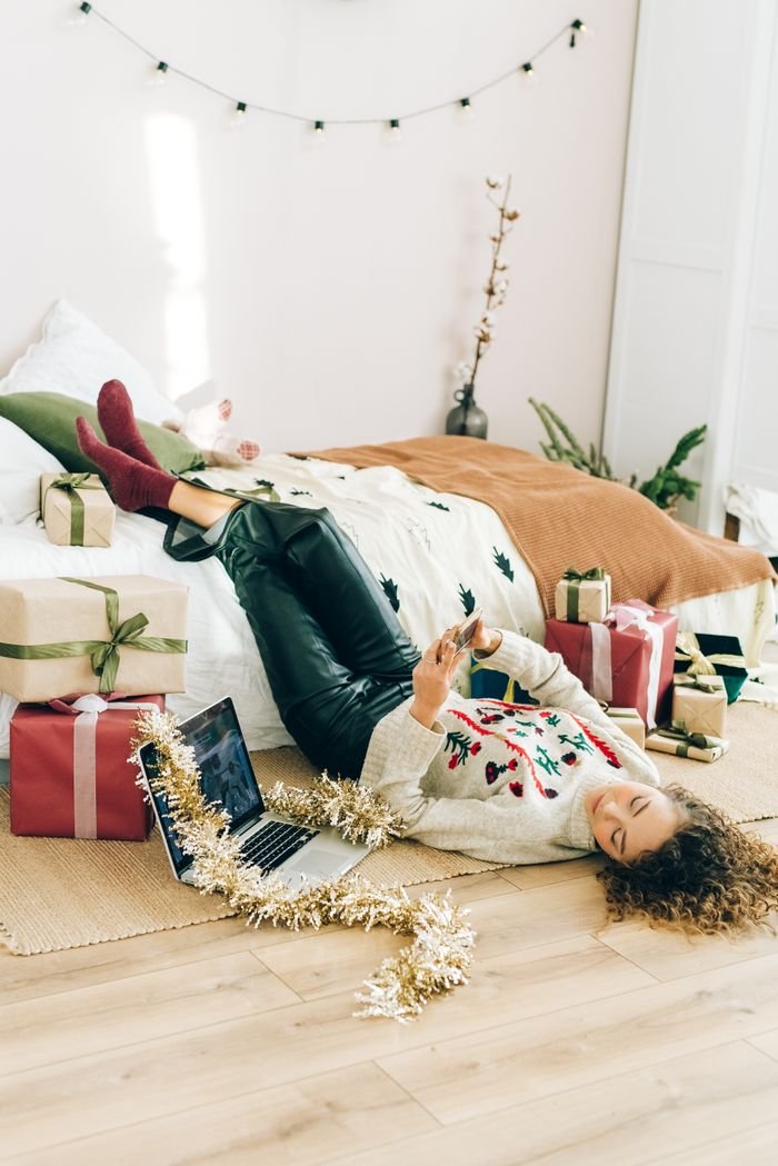 Read more about the article How to Calm a Racing Mind: Managing Seasonal Stress and Dietary Triggers